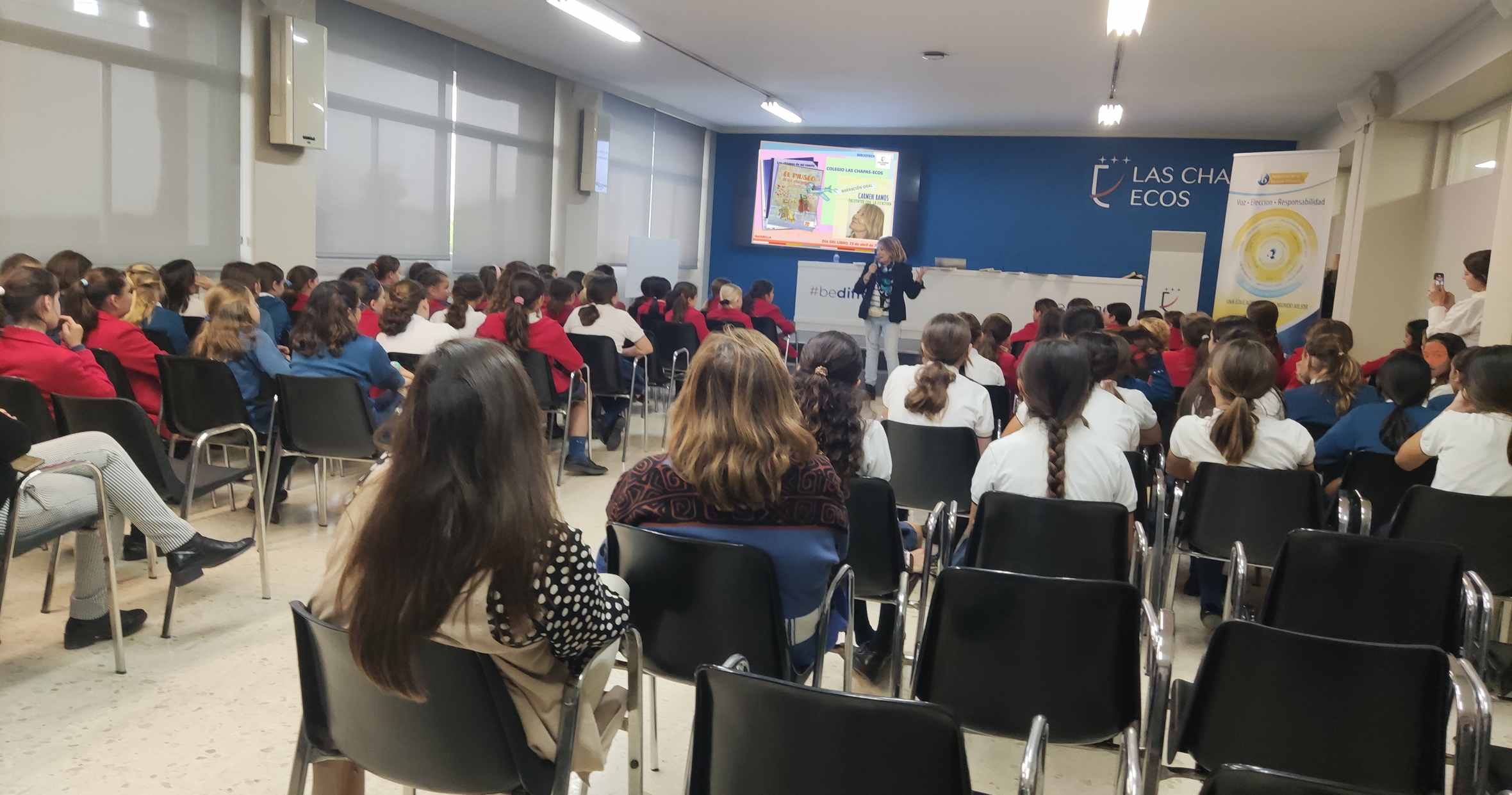 encuentro escritora Carmen Ramos